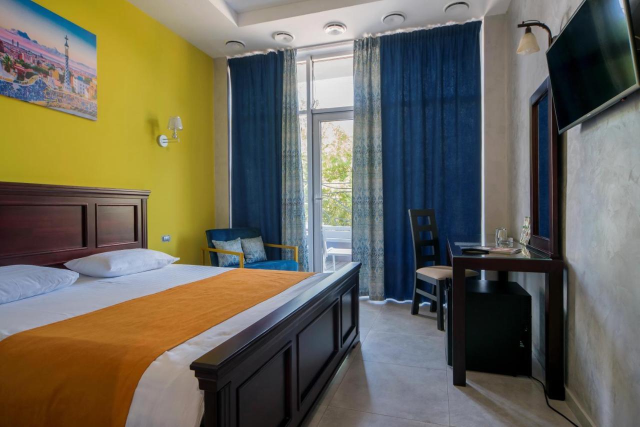 Gaudi Stylish Hotel Odessa Dış mekan fotoğraf