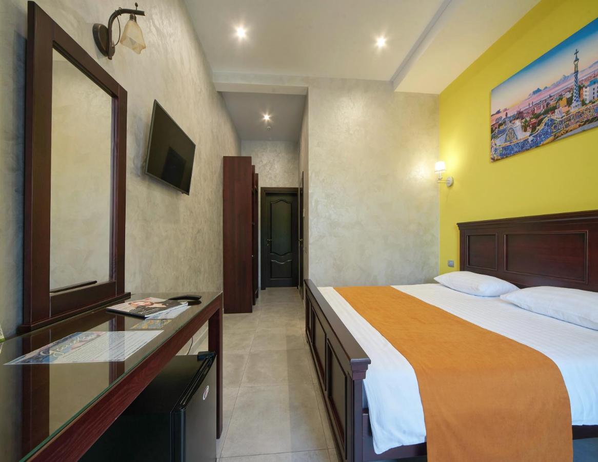 Gaudi Stylish Hotel Odessa Dış mekan fotoğraf